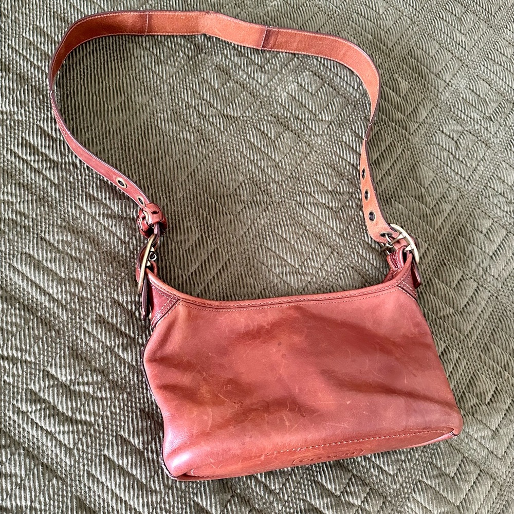 Coach caramel leather shoulder bag